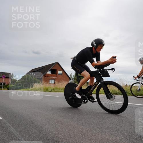 31.08.2025 - Elbe Triathlon Hamburg Michael Burmester http://msf.ph/oto/8669163 31.08.2025 14:10:28 Radfahren 121, 135, 143, 145 meine-sportfotos.de