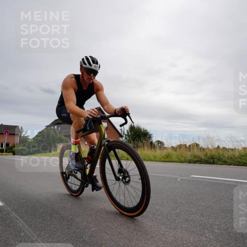 31.08.2025 - Elbe Triathlon Hamburg Michael Burmester http://msf.ph/oto/8669187 31.08.2025 14:11:13 Radfahren 123, 157, 159 meine-sportfotos.de