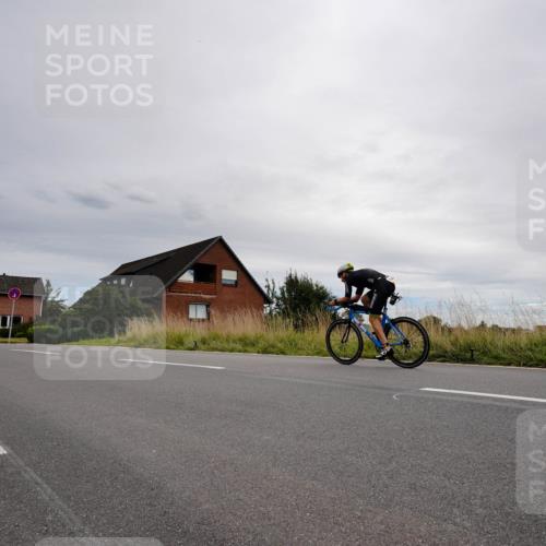 31.08.2025 - Elbe Triathlon Hamburg Michael Burmester http://msf.ph/oto/8669199 31.08.2025 14:11:38 Radfahren 131 meine-sportfotos.de