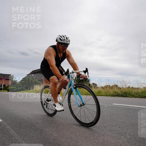 31.08.2025 - Elbe Triathlon Hamburg Michael Burmester http://msf.ph/oto/8669201 31.08.2025 14:11:40 Radfahren 131 meine-sportfotos.de