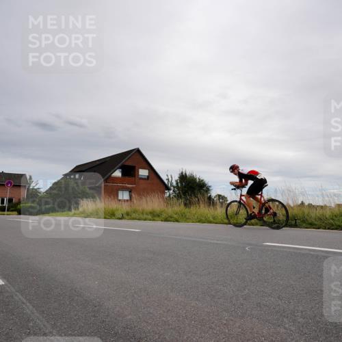 31.08.2025 - Elbe Triathlon Hamburg Michael Burmester http://msf.ph/oto/8669215 31.08.2025 14:12:08 Radfahren 146 meine-sportfotos.de