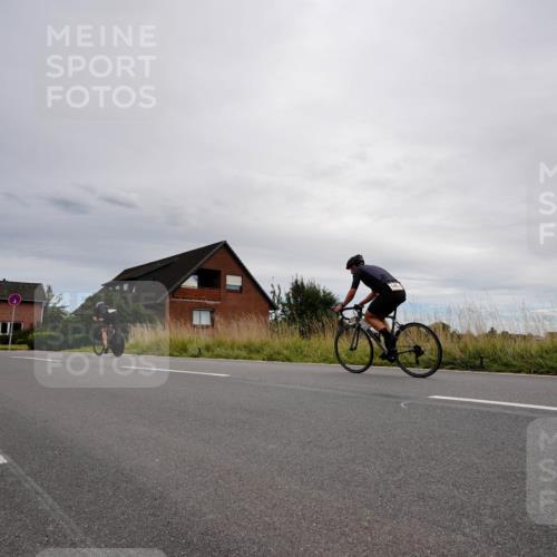 31.08.2025 - Elbe Triathlon Hamburg Michael Burmester http://msf.ph/oto/8669223 31.08.2025 14:12:15 Radfahren  meine-sportfotos.de