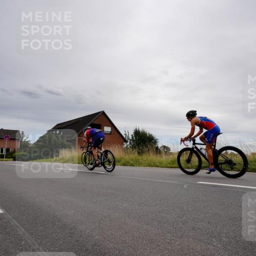 31.08.2025 - Elbe Triathlon Hamburg Michael Burmester http://msf.ph/oto/8669228 31.08.2025 14:12:18 Radfahren 148, 152 meine-sportfotos.de