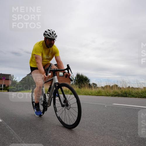 31.08.2025 - Elbe Triathlon Hamburg Michael Burmester http://msf.ph/oto/8669231 31.08.2025 14:12:23 Radfahren 125, 148, 152 meine-sportfotos.de