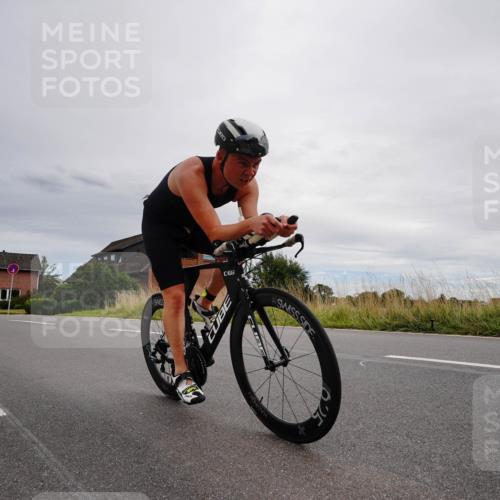 31.08.2025 - Elbe Triathlon Hamburg Michael Burmester http://msf.ph/oto/8669242 31.08.2025 14:12:42 Radfahren 137, 140 meine-sportfotos.de