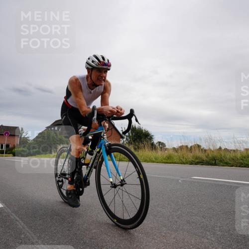 31.08.2025 - Elbe Triathlon Hamburg Michael Burmester http://msf.ph/oto/8669246 31.08.2025 14:12:44 Radfahren 137, 140 meine-sportfotos.de