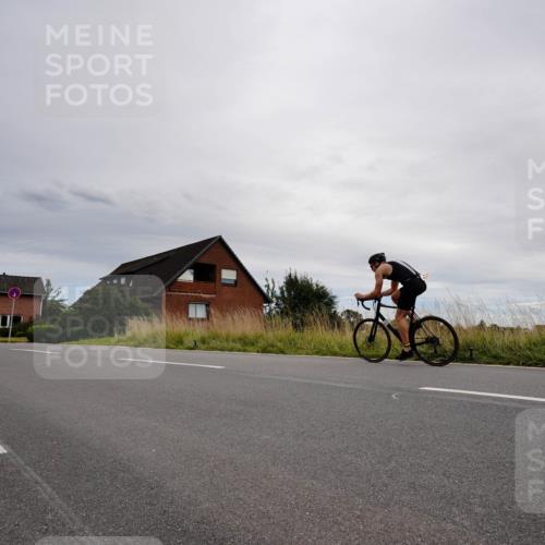 31.08.2025 - Elbe Triathlon Hamburg Michael Burmester http://msf.ph/oto/8669250 31.08.2025 14:12:51 Radfahren  meine-sportfotos.de
