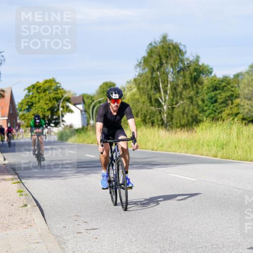 31.08.2025 - Elbe Triathlon Hamburg Michael Burmester http://msf.ph/oto/8669251 31.08.2025 09:51:42 Radfahren 482, 512, 529, 849, 890 meine-sportfotos.de