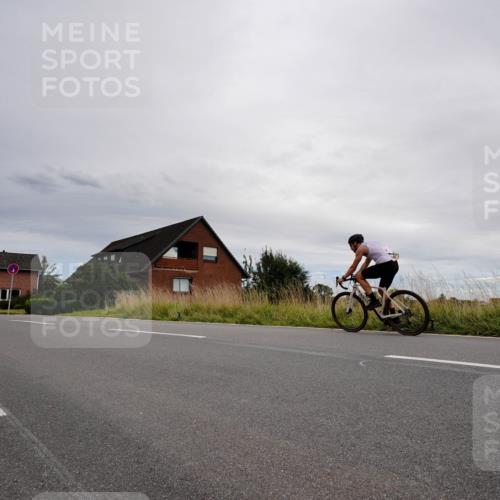31.08.2025 - Elbe Triathlon Hamburg Michael Burmester http://msf.ph/oto/8669255 31.08.2025 14:12:56 Radfahren 155 meine-sportfotos.de