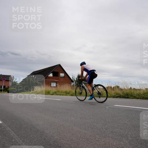 31.08.2025 - Elbe Triathlon Hamburg Michael Burmester http://msf.ph/oto/8669280 31.08.2025 14:13:53 Radfahren 126, 156 meine-sportfotos.de