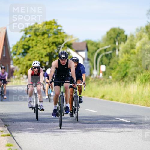 31.08.2025 - Elbe Triathlon Hamburg Michael Burmester http://msf.ph/oto/8669281 31.08.2025 09:51:54 Radfahren 390, 561, 651, 761, 799, 817 meine-sportfotos.de
