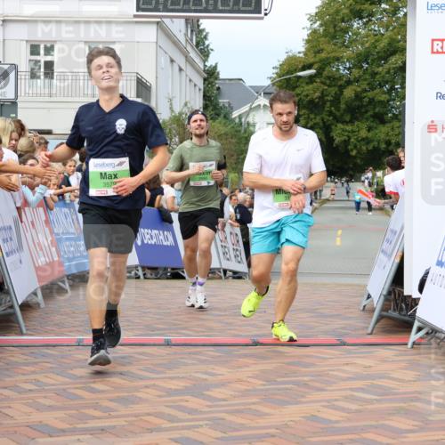 31.08.2025 - 21. Blankeneser Heldenlauf Strokosch-Dieckow http://msf.ph/oto/8669283 31.08.2025 10:55:26 Ziel 3579, 3590, 3181 meine-sportfotos.de