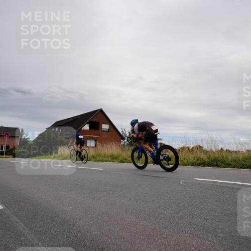 31.08.2025 - Elbe Triathlon Hamburg Michael Burmester http://msf.ph/oto/8669290 31.08.2025 14:14:05 Radfahren 142, 154 meine-sportfotos.de