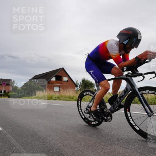 31.08.2025 - Elbe Triathlon Hamburg Michael Burmester http://msf.ph/oto/8669299 31.08.2025 14:14:11 Radfahren 142 meine-sportfotos.de