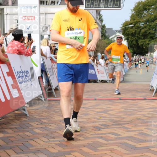 31.08.2025 - 21. Blankeneser Heldenlauf Strokosch-Dieckow http://msf.ph/oto/8669312 31.08.2025 11:13:18 Ziel 3631, 3311, 3090, 3054, 3319, 3327, 3437 meine-sportfotos.de