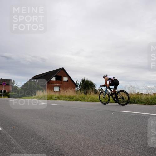 31.08.2025 - Elbe Triathlon Hamburg Michael Burmester http://msf.ph/oto/8669331 31.08.2025 14:14:51 Radfahren 127 meine-sportfotos.de