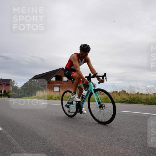 31.08.2025 - Elbe Triathlon Hamburg Michael Burmester http://msf.ph/oto/8669335 31.08.2025 14:14:57 Radfahren 127 meine-sportfotos.de