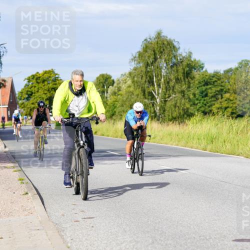 31.08.2025 - Elbe Triathlon Hamburg Michael Burmester http://msf.ph/oto/8669336 31.08.2025 09:52:17 Radfahren 297, 386, 517, 642, 703, 747, 895 meine-sportfotos.de