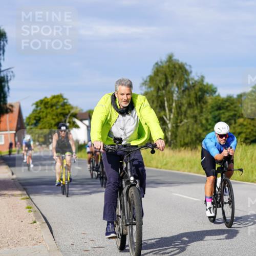 31.08.2025 - Elbe Triathlon Hamburg Michael Burmester http://msf.ph/oto/8669338 31.08.2025 09:52:18 Radfahren 297, 386, 517, 642, 703, 747, 895 meine-sportfotos.de