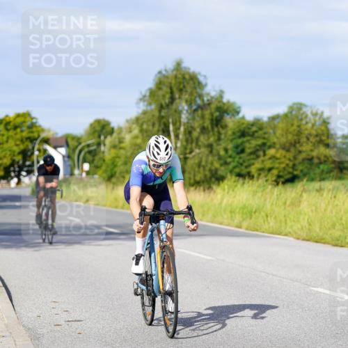 31.08.2025 - Elbe Triathlon Hamburg Michael Burmester http://msf.ph/oto/8669356 31.08.2025 09:52:22 Radfahren 297, 386, 517, 703, 895 meine-sportfotos.de