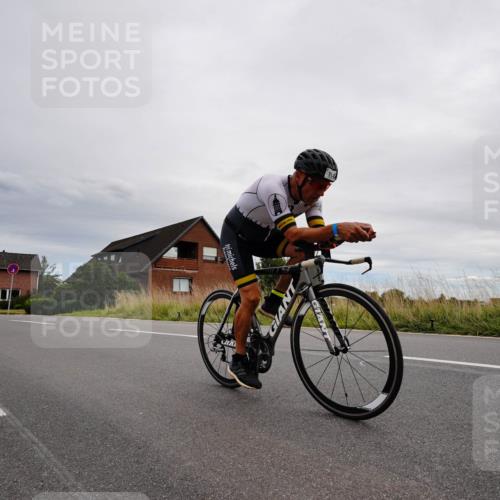 31.08.2025 - Elbe Triathlon Hamburg Michael Burmester http://msf.ph/oto/8669361 31.08.2025 14:15:30 Radfahren 135, 147 meine-sportfotos.de