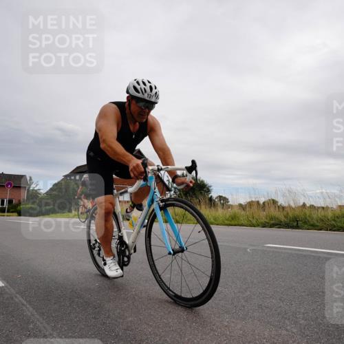 31.08.2025 - Elbe Triathlon Hamburg Michael Burmester http://msf.ph/oto/8669376 31.08.2025 14:16:17 Radfahren 131, 145 meine-sportfotos.de