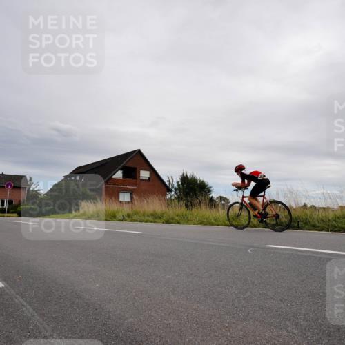 31.08.2025 - Elbe Triathlon Hamburg Michael Burmester http://msf.ph/oto/8669386 31.08.2025 14:16:27 Radfahren 150 meine-sportfotos.de