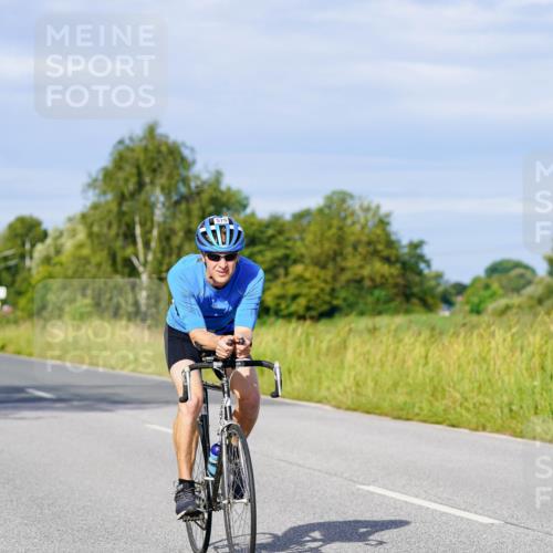31.08.2025 - Elbe Triathlon Hamburg Michael Burmester http://msf.ph/oto/8669397 31.08.2025 09:52:33 Radfahren 327, 424, 575, 789 meine-sportfotos.de