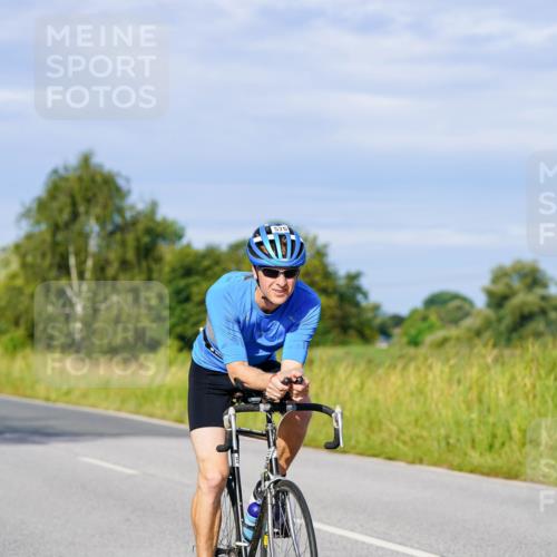 31.08.2025 - Elbe Triathlon Hamburg Michael Burmester http://msf.ph/oto/8669399 31.08.2025 09:52:34 Radfahren 327, 424, 575, 789 meine-sportfotos.de