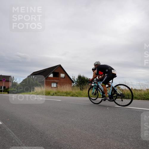 31.08.2025 - Elbe Triathlon Hamburg Michael Burmester http://msf.ph/oto/8669405 31.08.2025 14:17:00 Radfahren 141, 146 meine-sportfotos.de
