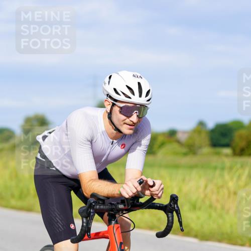31.08.2025 - Elbe Triathlon Hamburg Michael Burmester http://msf.ph/oto/8669406 31.08.2025 09:52:41 Radfahren 424, 606, 611, 741, 788 meine-sportfotos.de