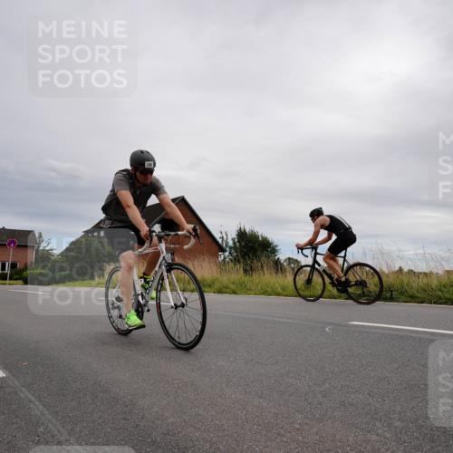 31.08.2025 - Elbe Triathlon Hamburg Michael Burmester http://msf.ph/oto/8669408 31.08.2025 14:17:07 Radfahren 130, 146 meine-sportfotos.de