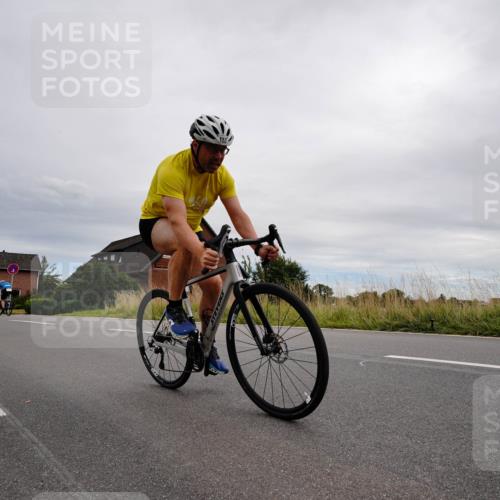 31.08.2025 - Elbe Triathlon Hamburg Michael Burmester http://msf.ph/oto/8669415 31.08.2025 14:17:19 Radfahren 125, 152 meine-sportfotos.de