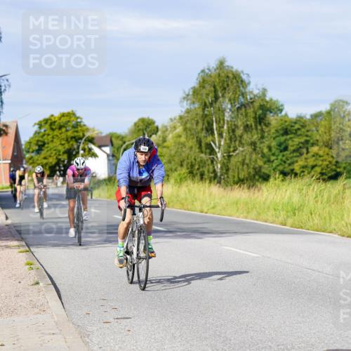 31.08.2025 - Elbe Triathlon Hamburg Michael Burmester http://msf.ph/oto/8669416 31.08.2025 09:52:44 Radfahren 606, 611, 741, 788, 809 meine-sportfotos.de