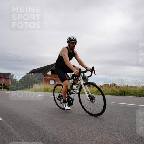 31.08.2025 - Elbe Triathlon Hamburg Michael Burmester http://msf.ph/oto/8669431 31.08.2025 14:17:43 Radfahren 149 meine-sportfotos.de
