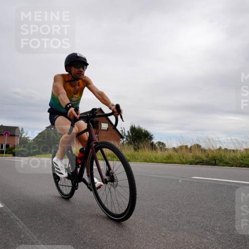 31.08.2025 - Elbe Triathlon Hamburg Michael Burmester http://msf.ph/oto/8669436 31.08.2025 14:17:51 Radfahren 155 meine-sportfotos.de