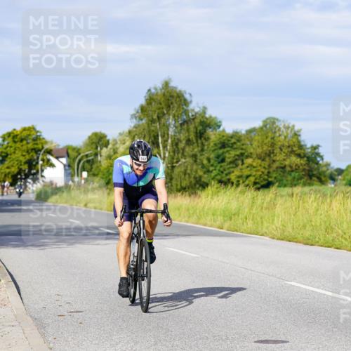 31.08.2025 - Elbe Triathlon Hamburg Michael Burmester http://msf.ph/oto/8669438 31.08.2025 09:52:51 Radfahren 543, 741, 809 meine-sportfotos.de