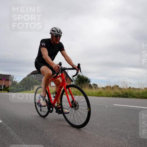 31.08.2025 - Elbe Triathlon Hamburg Michael Burmester http://msf.ph/oto/8669463 31.08.2025 14:19:00 Radfahren 121, 139, 154 meine-sportfotos.de