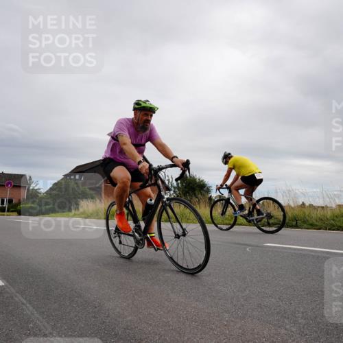 31.08.2025 - Elbe Triathlon Hamburg Michael Burmester http://msf.ph/oto/8669475 31.08.2025 14:19:32 Radfahren 123, 127, 142 meine-sportfotos.de