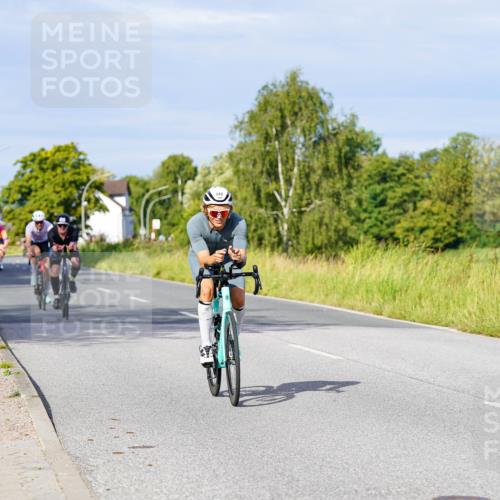 31.08.2025 - Elbe Triathlon Hamburg Michael Burmester http://msf.ph/oto/8669489 31.08.2025 09:53:10 Radfahren 453, 457, 503, 540, 704, 870 meine-sportfotos.de