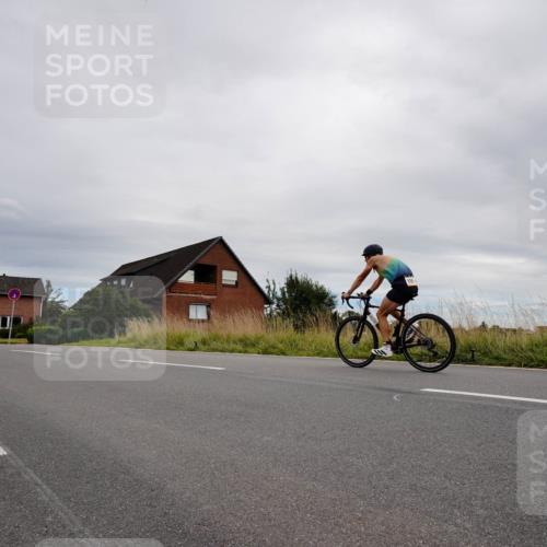 31.08.2025 - Elbe Triathlon Hamburg Michael Burmester http://msf.ph/oto/8669494 31.08.2025 14:19:55 Radfahren 158, 164 meine-sportfotos.de
