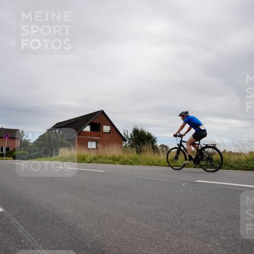 31.08.2025 - Elbe Triathlon Hamburg Michael Burmester http://msf.ph/oto/8669500 31.08.2025 14:20:47 Radfahren 129 meine-sportfotos.de