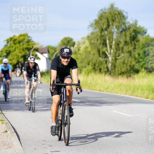 31.08.2025 - Elbe Triathlon Hamburg Michael Burmester http://msf.ph/oto/8669524 31.08.2025 09:53:18 Radfahren 304, 405, 472, 659, 900 meine-sportfotos.de
