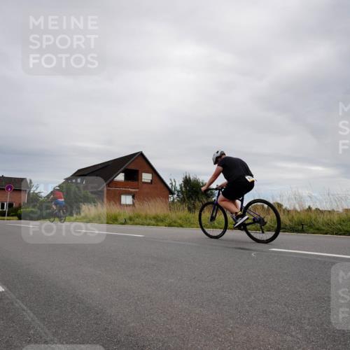 31.08.2025 - Elbe Triathlon Hamburg Michael Burmester http://msf.ph/oto/8669525 31.08.2025 14:21:57 Radfahren  meine-sportfotos.de