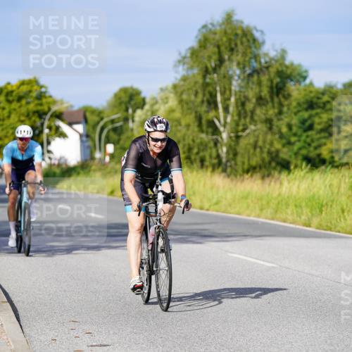 31.08.2025 - Elbe Triathlon Hamburg Michael Burmester http://msf.ph/oto/8669526 31.08.2025 09:53:19 Radfahren 304, 405, 472, 593, 659, 900 meine-sportfotos.de