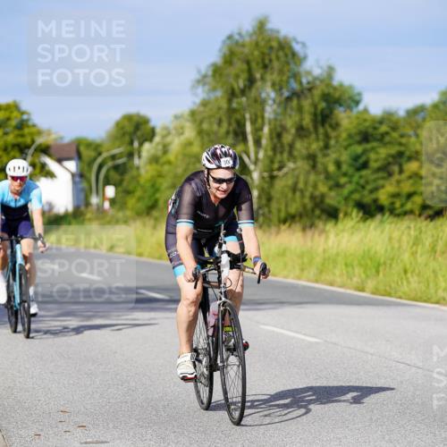 31.08.2025 - Elbe Triathlon Hamburg Michael Burmester http://msf.ph/oto/8669528 31.08.2025 09:53:19 Radfahren 304, 405, 472, 593, 659, 900 meine-sportfotos.de