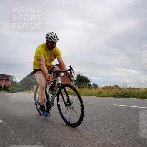 31.08.2025 - Elbe Triathlon Hamburg Michael Burmester http://msf.ph/oto/8669532 31.08.2025 14:22:17 Radfahren 125, 146, 149, 152 meine-sportfotos.de