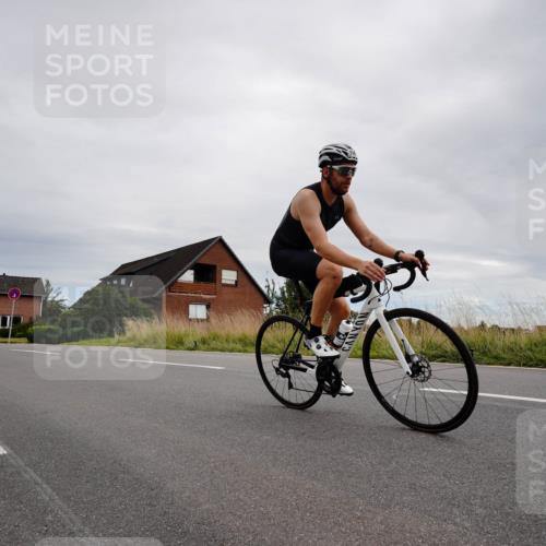 31.08.2025 - Elbe Triathlon Hamburg Michael Burmester http://msf.ph/oto/8669534 31.08.2025 14:22:20 Radfahren 125, 146, 149, 152 meine-sportfotos.de