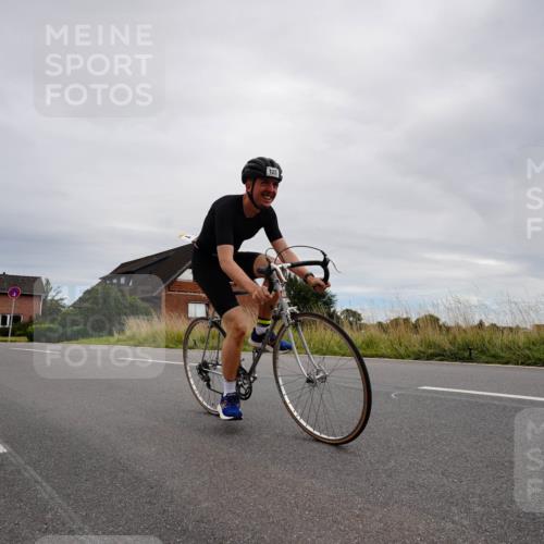 31.08.2025 - Elbe Triathlon Hamburg Michael Burmester http://msf.ph/oto/8669535 31.08.2025 14:22:23 Radfahren 125, 146 meine-sportfotos.de