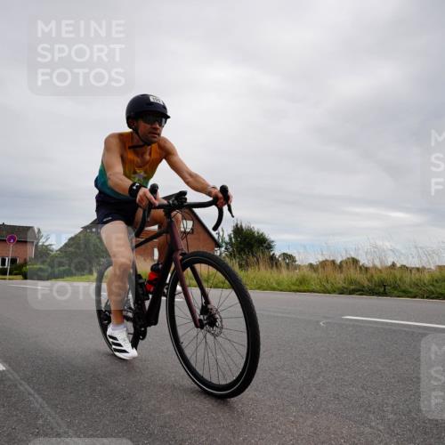 31.08.2025 - Elbe Triathlon Hamburg Michael Burmester http://msf.ph/oto/8669540 31.08.2025 14:22:31 Radfahren 155 meine-sportfotos.de